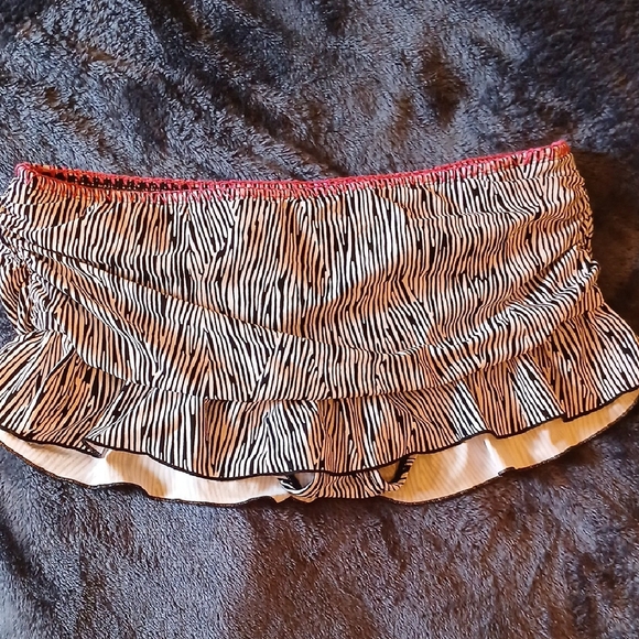 Kenneth Cole Reaction Zebra Print Bikini with Pink Accents - Picture 4 of 4